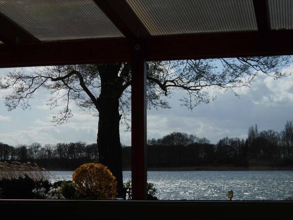 Bungalow Idylle Am See Neuruppin Dış mekan fotoğraf