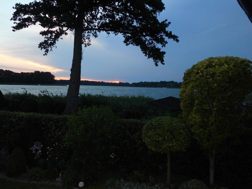 Bungalow Idylle Am See Neuruppin Dış mekan fotoğraf