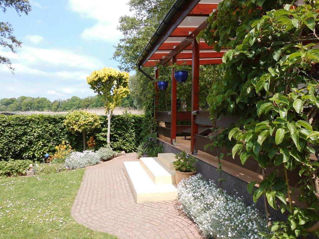 Bungalow Idylle Am See Neuruppin Dış mekan fotoğraf