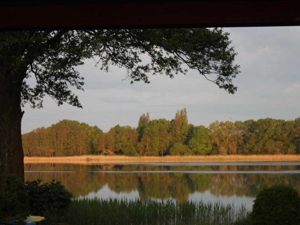 Bungalow Idylle Am See Neuruppin Dış mekan fotoğraf